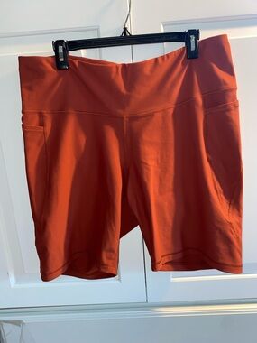 Old Navy Performance Women’s Bike Shorts